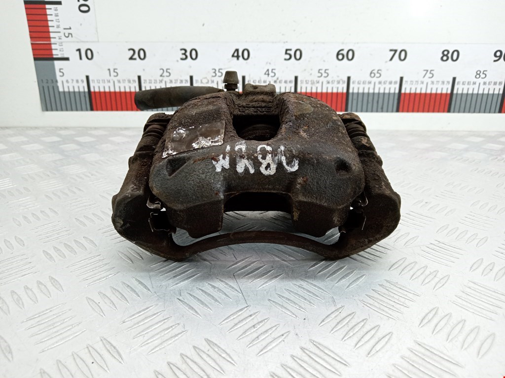 Суппорт передний правый PEUGEOT 308 2007-2015