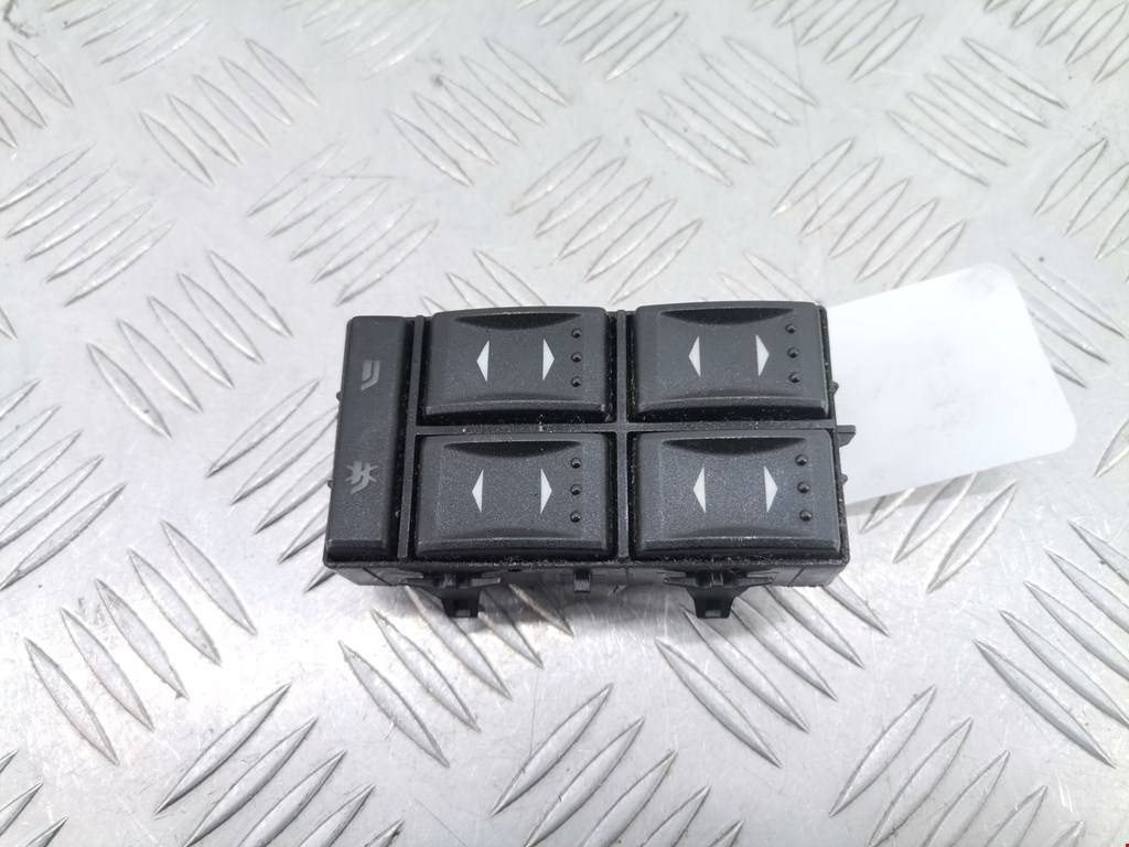 Блок управления стеклоподъемниками FORD Mondeo III 2000-2007