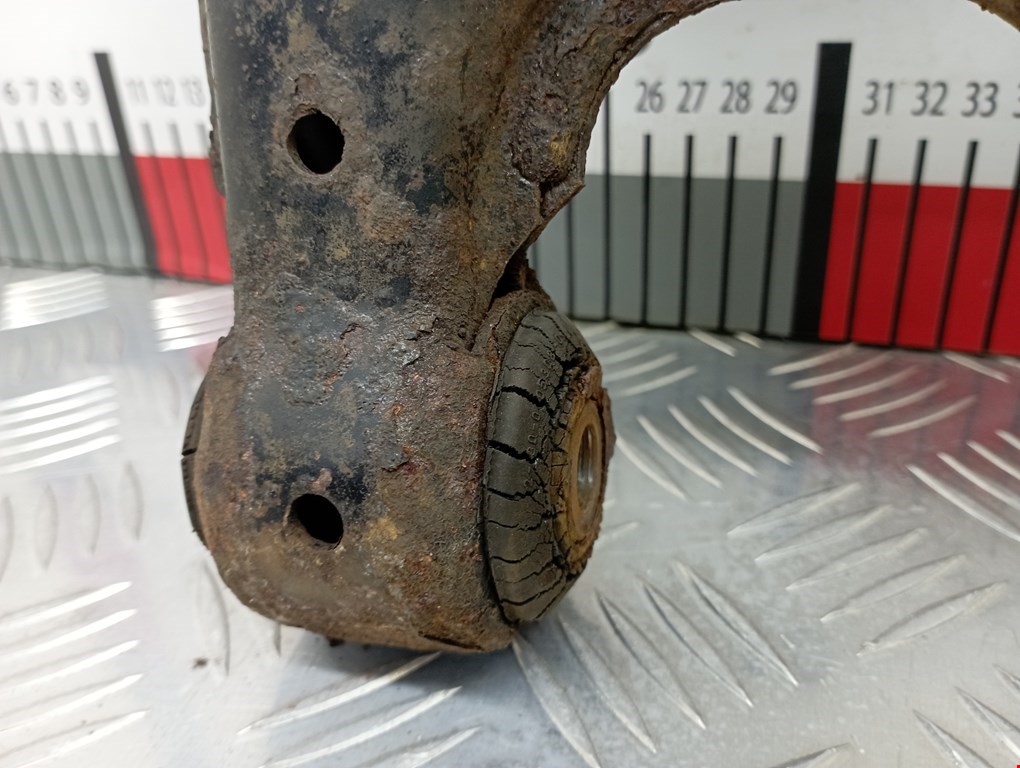 Рычаг передний левый VOLKSWAGEN Golf IV 1997-2003