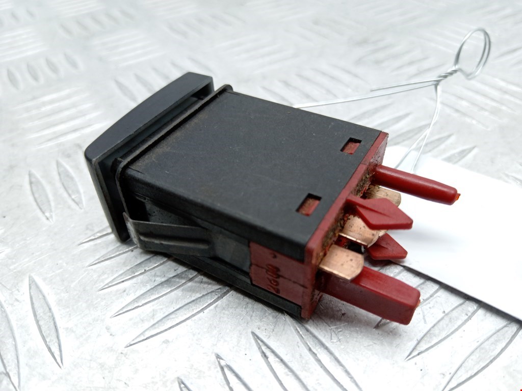 Кнопка антипробуксовочной системы VOLKSWAGEN Beetle A4 1998-2010