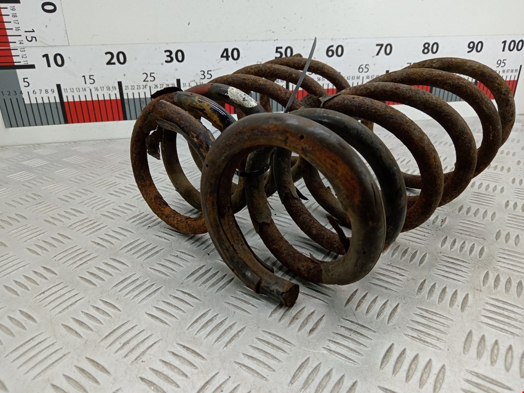 Пружина задняя левая/правая VOLVO XC90 2002-2014