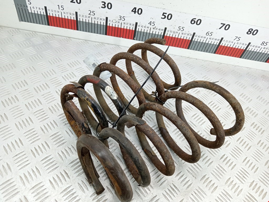 Пружина задняя левая/правая VOLVO XC90 2002-2014