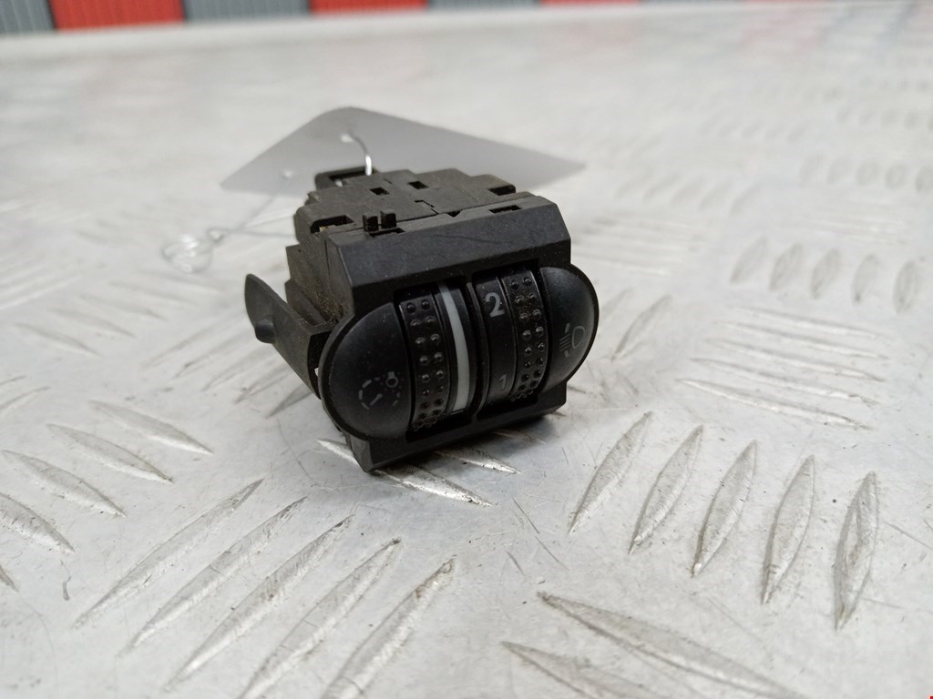 Кнопка корректора фар VOLKSWAGEN Polo III 1994-2001