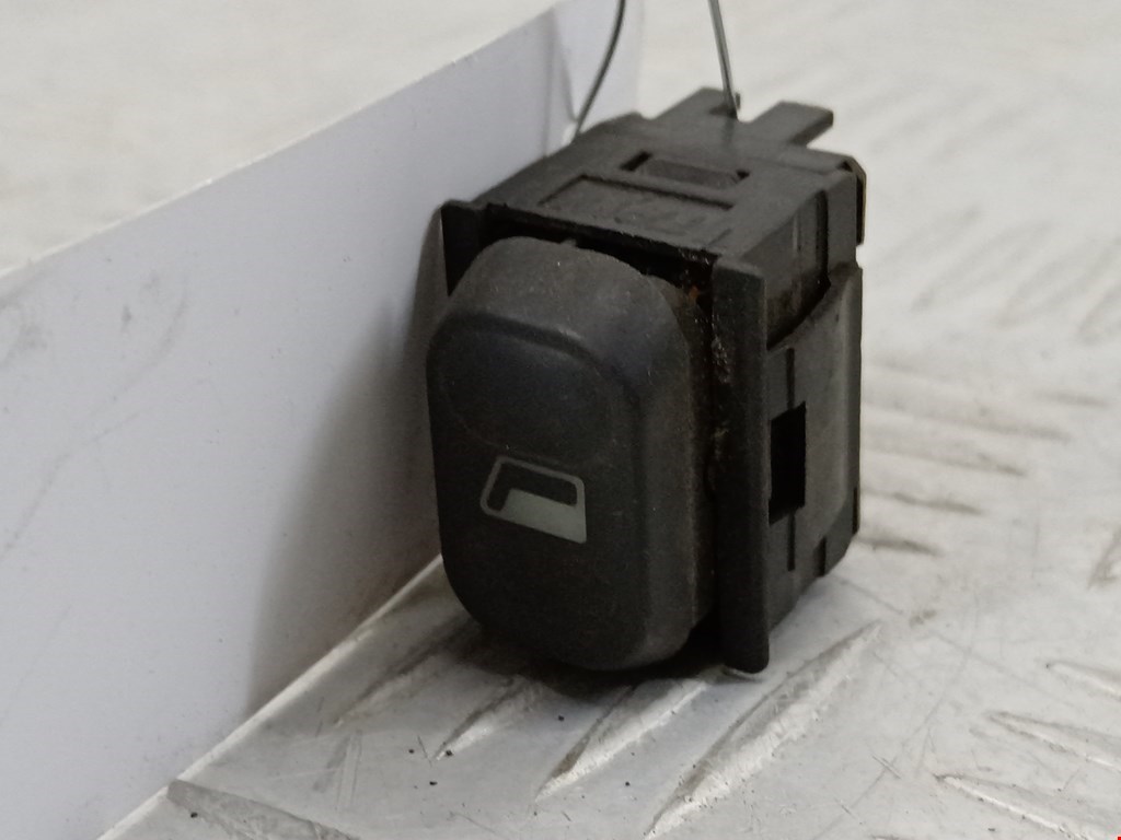 Кнопка стеклоподъемника CITROEN Xsara 1997-2000