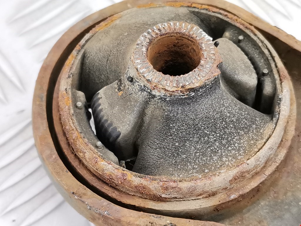 Рычаг передний правый TOYOTA Prius II XW20 2003-2012