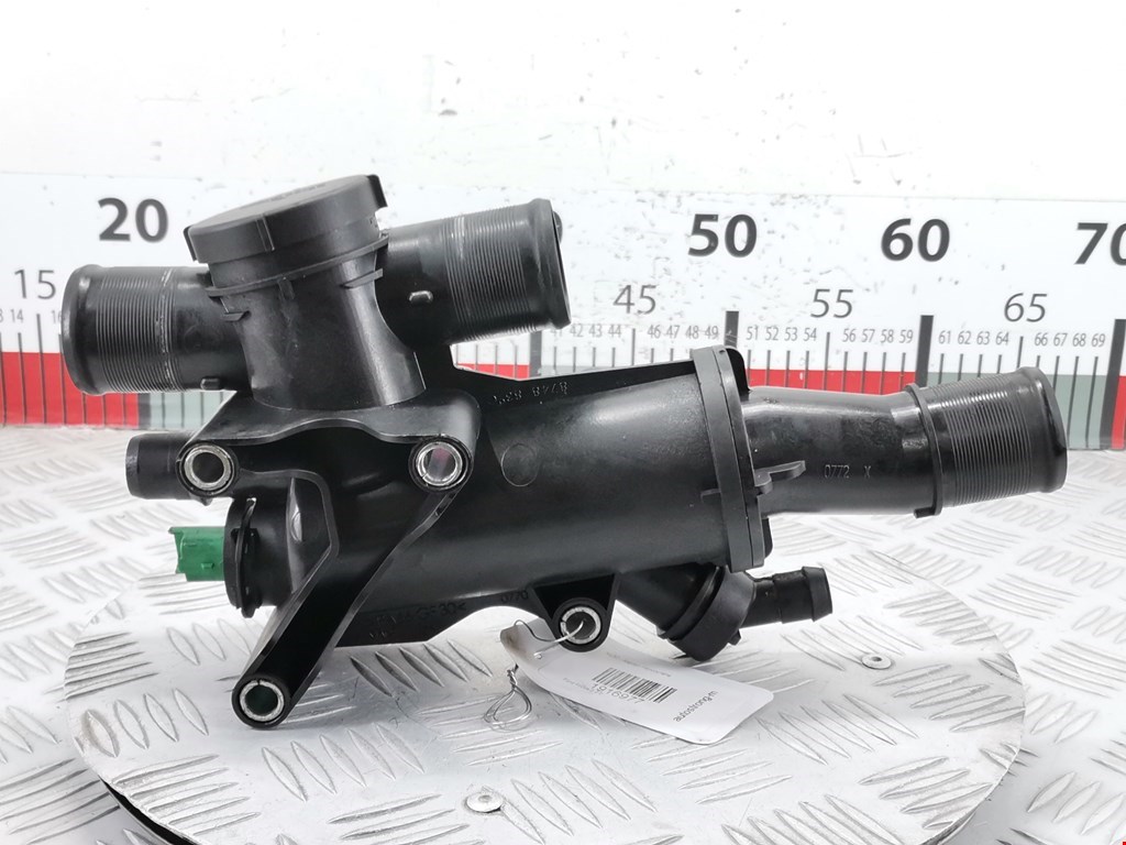 Корпус термостата FORD Focus II 2005-2011