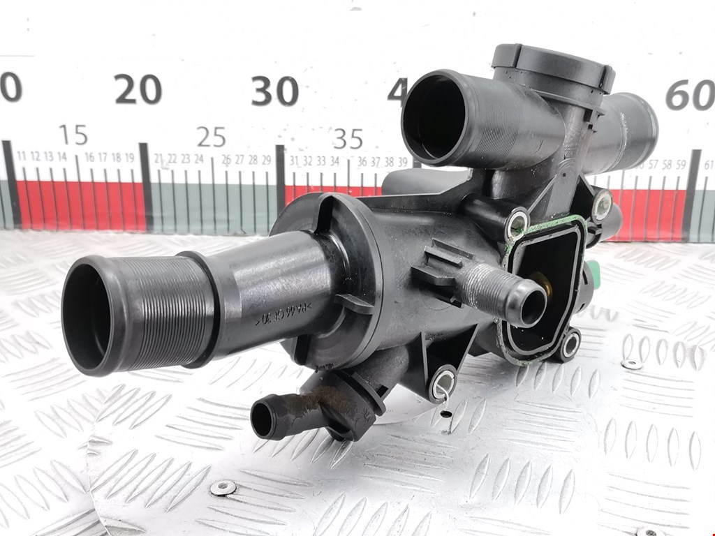 Корпус термостата FORD Focus II 2005-2011