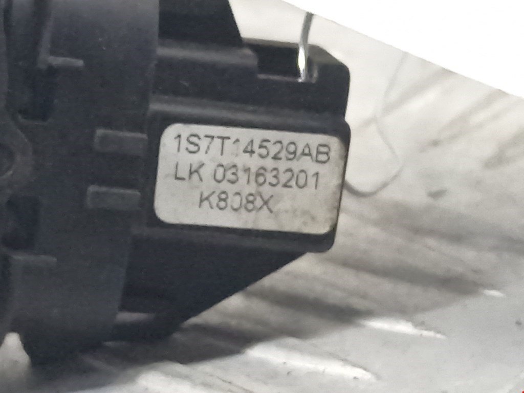 Кнопка стеклоподъемника FORD Mondeo III 2000-2007