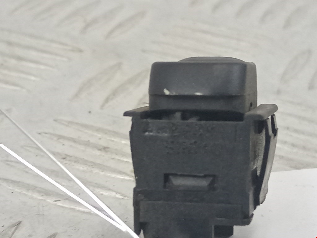 Кнопка стеклоподъемника CITROEN Xsara 1997-2000