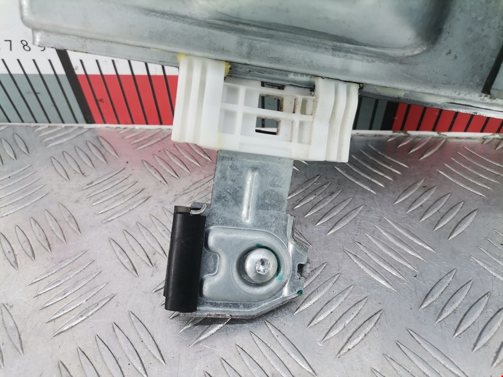 Стеклоподъемник задний левый OPEL Meriva B 2010-2018