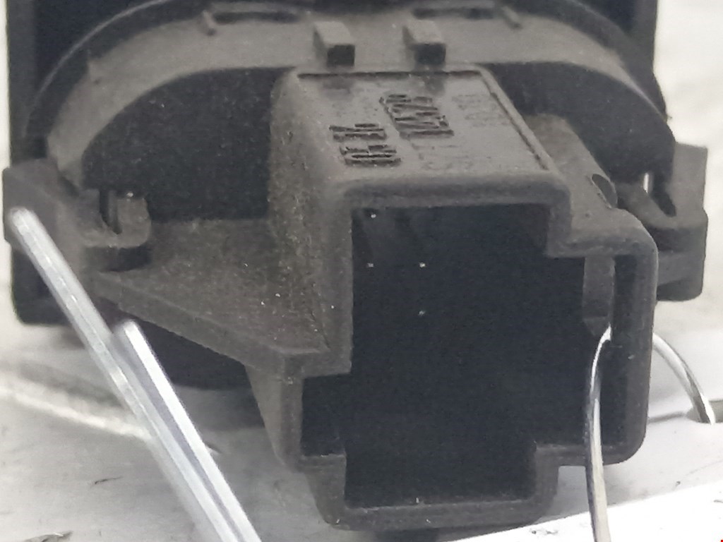 Кнопка стеклоподъемника FORD Mondeo III 2000-2007