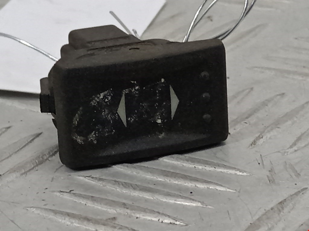 Кнопка стеклоподъемника FORD Mondeo III 2000-2007