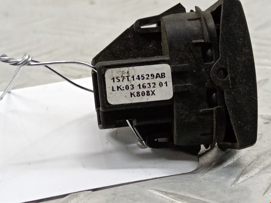 Кнопка стеклоподъемника FORD Mondeo III 2000-2007