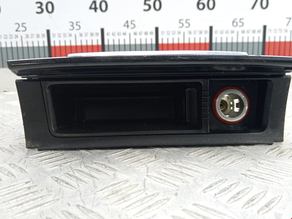 Пепельница передняя VOLKSWAGEN Passat B7 2011-2015