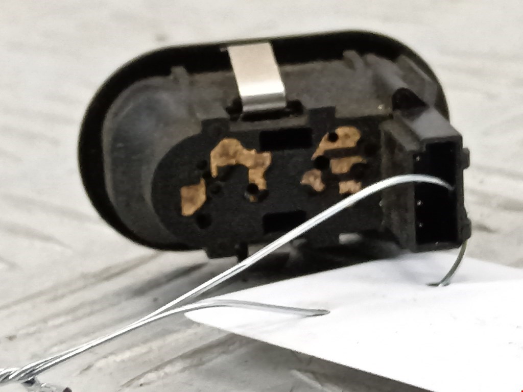 Кнопка стеклоподъемника OPEL Corsa C 2000-2006