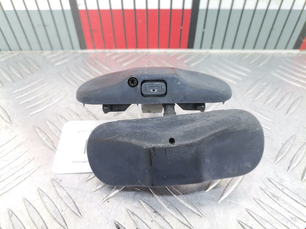 Форсунка омывателя лобового стекла VOLKSWAGEN Jetta V 2005-2011