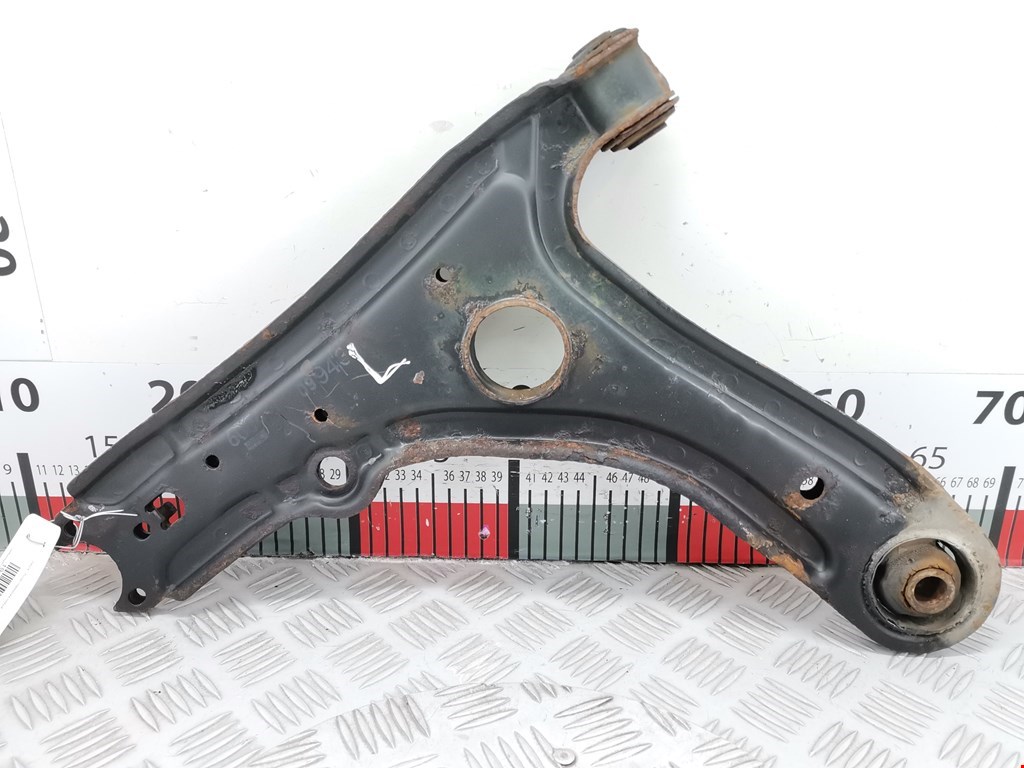 Рычаг передний левый VOLKSWAGEN Golf III 1991-1997