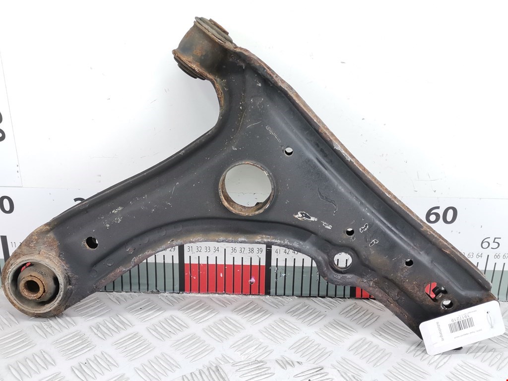 Рычаг передний левый VOLKSWAGEN Golf III 1991-1997