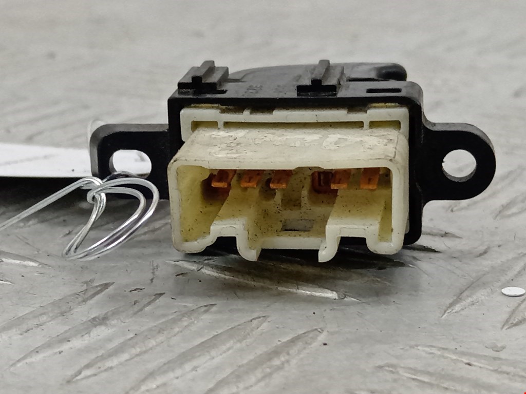 Кнопка стеклоподъемника MAZDA Mazda 6 GG 2000-2007