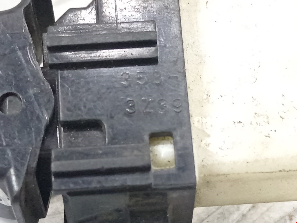 Кнопка стеклоподъемника MAZDA Mazda 6 GG 2000-2007