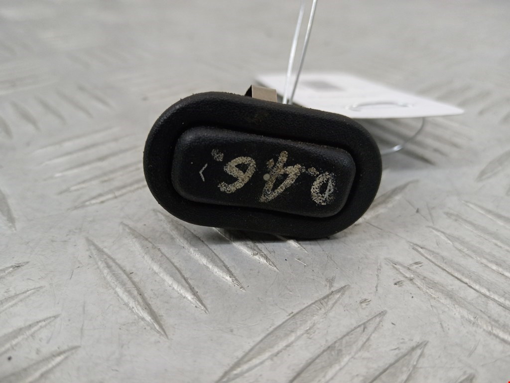 Кнопка стеклоподъемника OPEL Corsa C 2000-2006