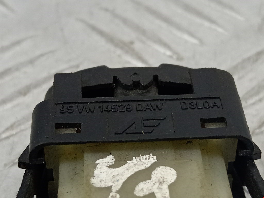 Кнопка стеклоподъемника FORD Galaxy 1995-2005