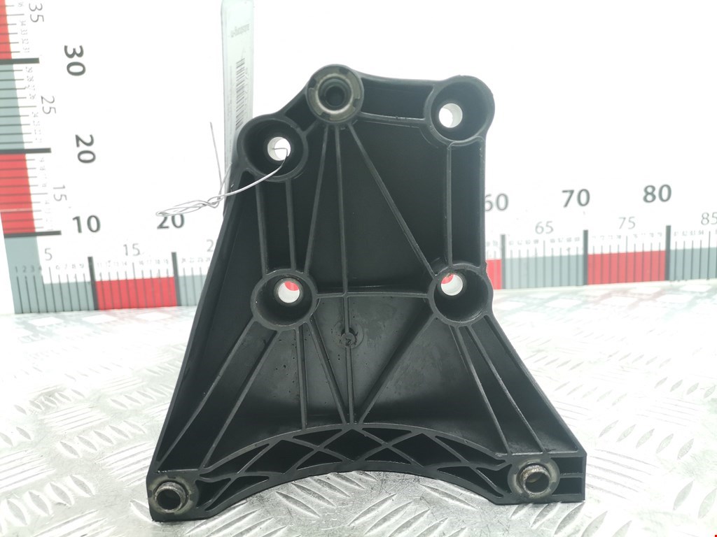 Кронштейн кондиционера BMW 7er 7 серия E65/E66 2001-2008