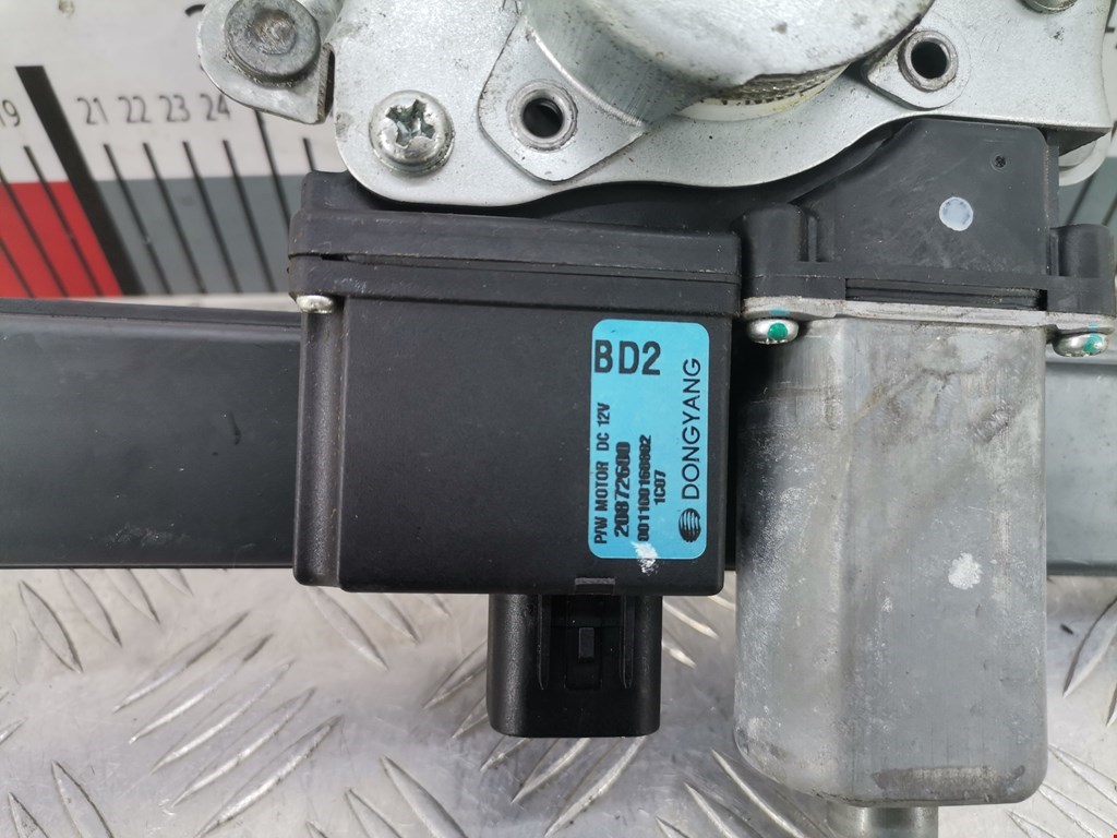 Стеклоподъемник передний правый CHEVROLET Captiva 2006-2010