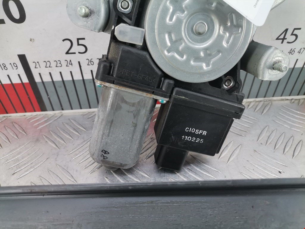 Стеклоподъемник передний правый CHEVROLET Captiva 2006-2010