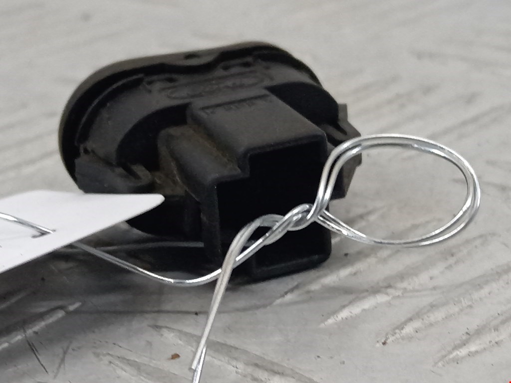 Кнопка стеклоподъемника FORD Focus I 1998-2005