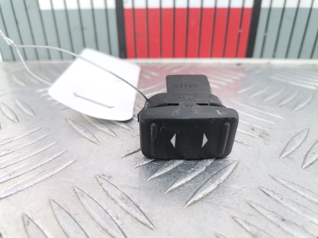 Кнопка стеклоподъемника FORD Kuga 2008-2012