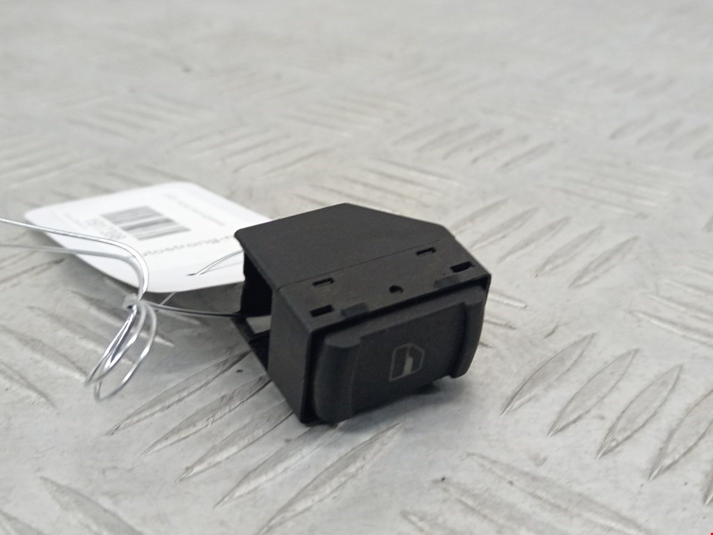 Кнопка стеклоподъемника SKODA Octavia A4 1U- 1997-2010