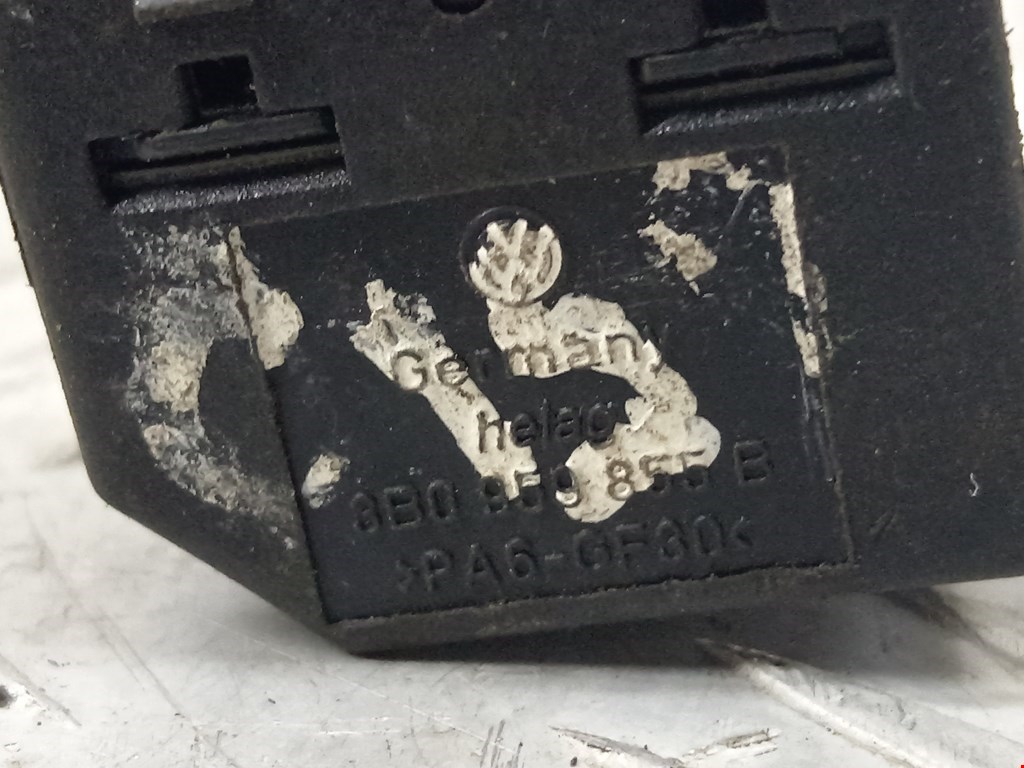 Кнопка стеклоподъемника SKODA Octavia A4 1U- 1997-2010