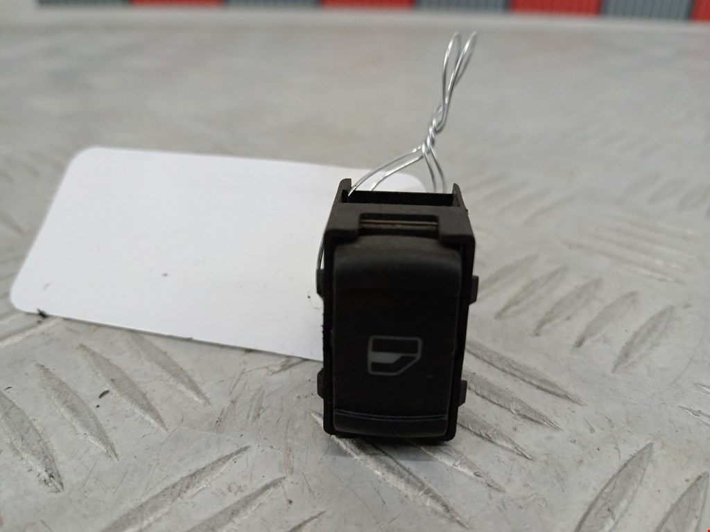 Кнопка стеклоподъемника SKODA Octavia A4 1U- 1997-2010