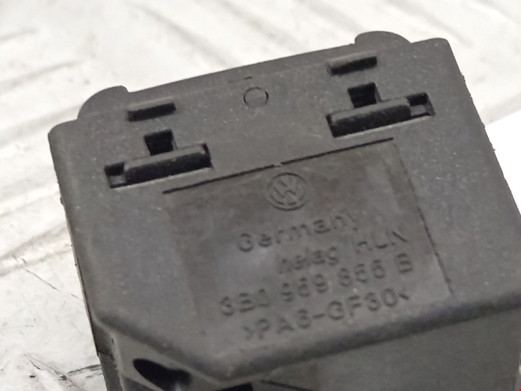 Кнопка стеклоподъемника SKODA Octavia A4 1U- 1997-2010