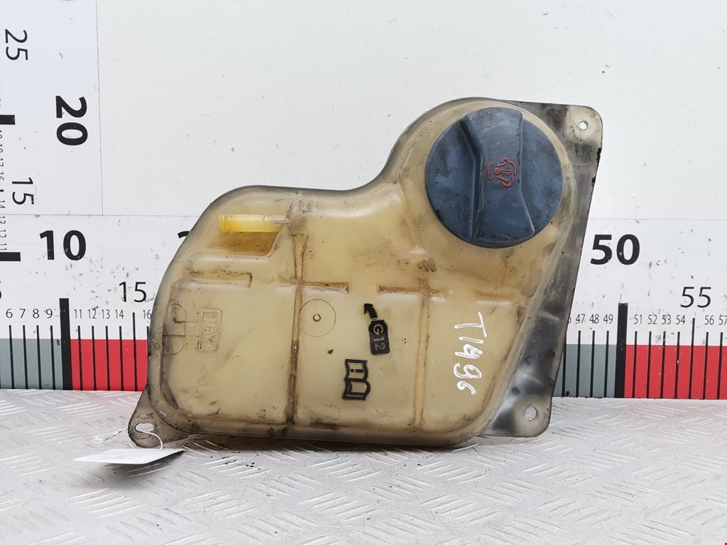 Бачок расширительный VOLKSWAGEN Passat B5 1997-2005