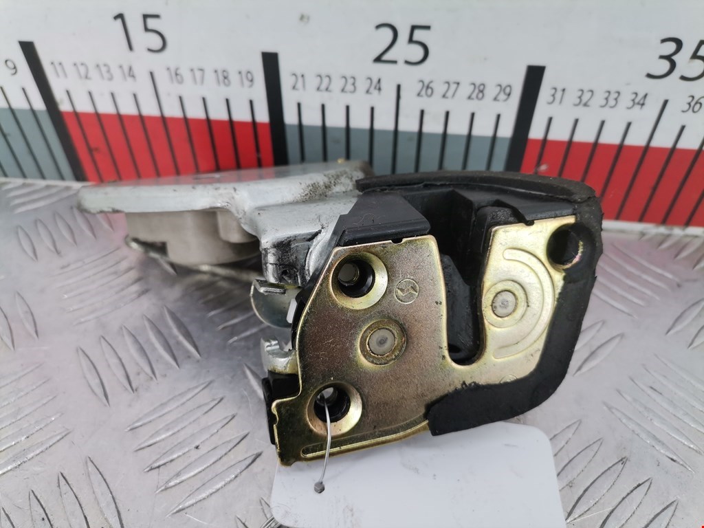 Замок двери передней правой SUZUKI Jimny 1998-2018