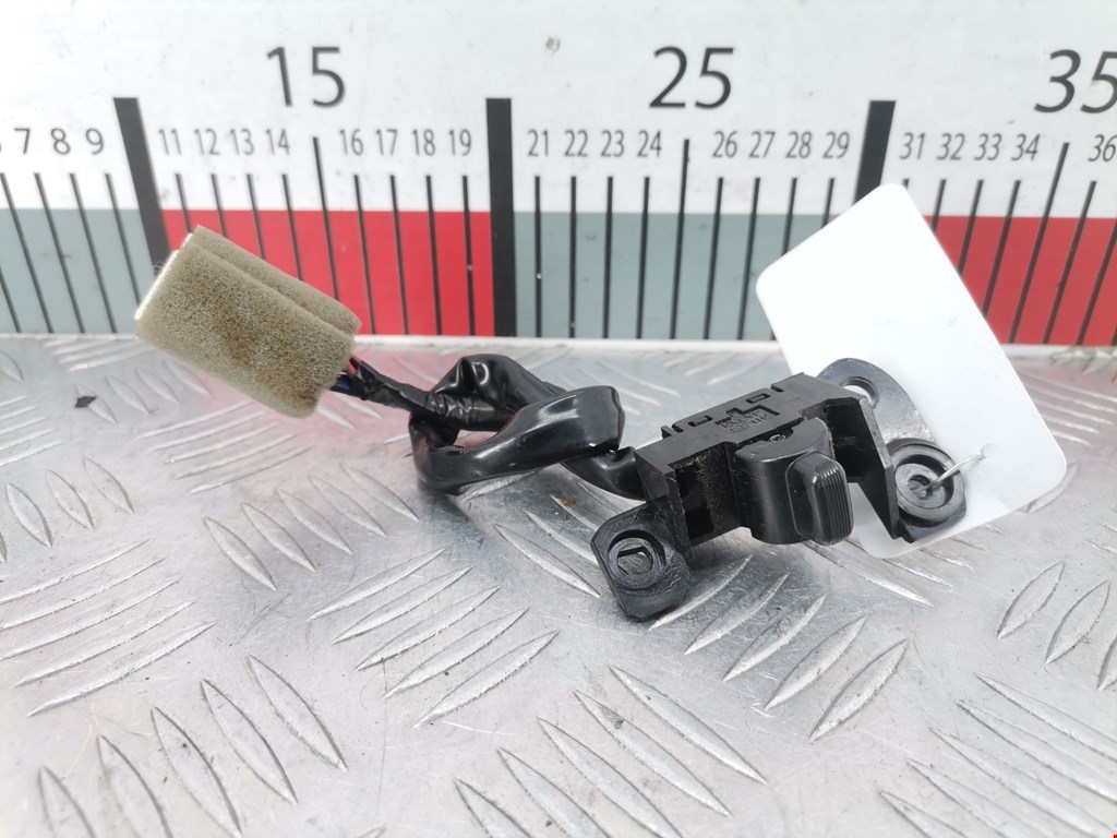 Кнопка стеклоподъемника SUBARU Forester I 1997-2002