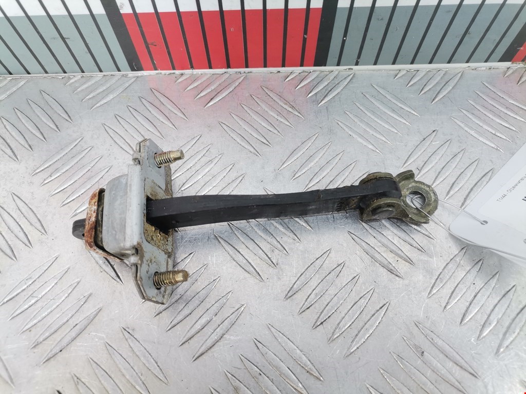 Ограничитель открывания двери SUBARU Forester I 1997-2002