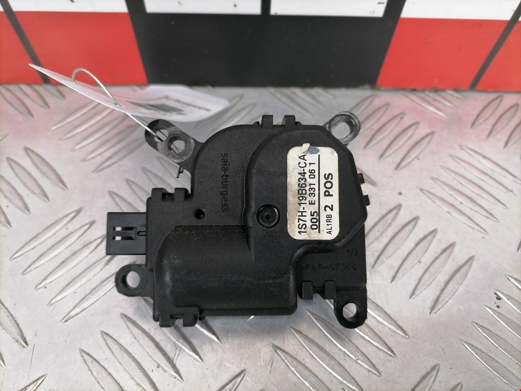 Моторчик заслонки печки FORD Focus II 2005-2011
