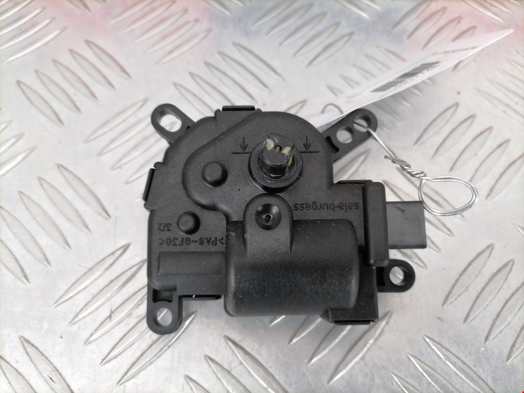 Моторчик заслонки печки FORD Focus II 2005-2011