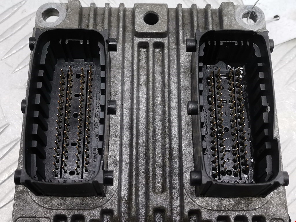 Блок управления двигателя (ЭБУ) FIAT Grande Punto 2005-2009