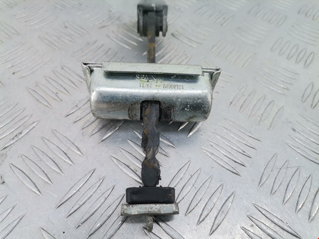 Ограничитель открывания двери OPEL Corsa D 2006-2014