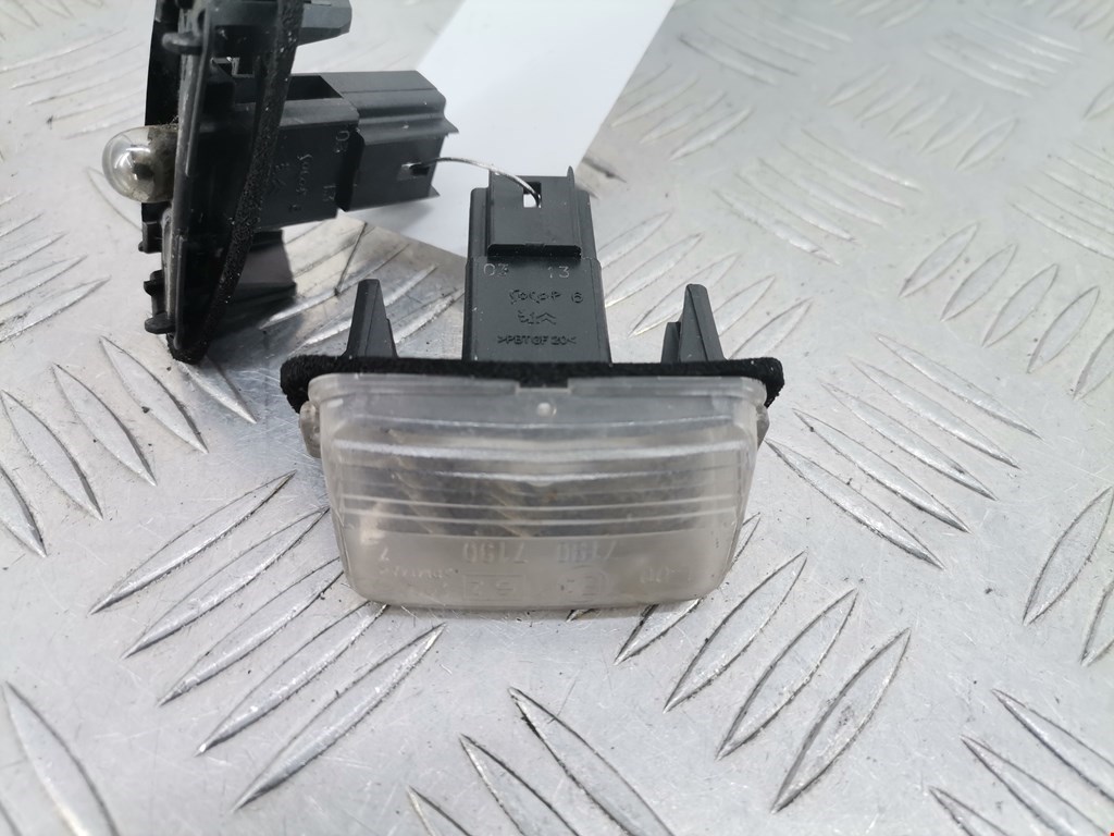 Фонарь подсветки номера CITROEN Berlingo 1996-2012