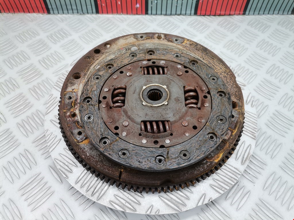 Маховик (демпфер сцепления) FIAT Punto II (188) 1999-2007