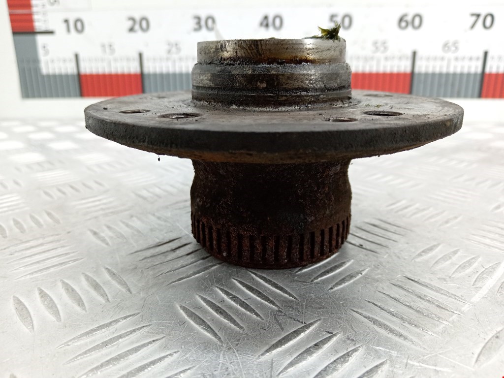 Ступица передняя правая MERCEDES-BENZ C-Class C-klasse W202 1993-2000