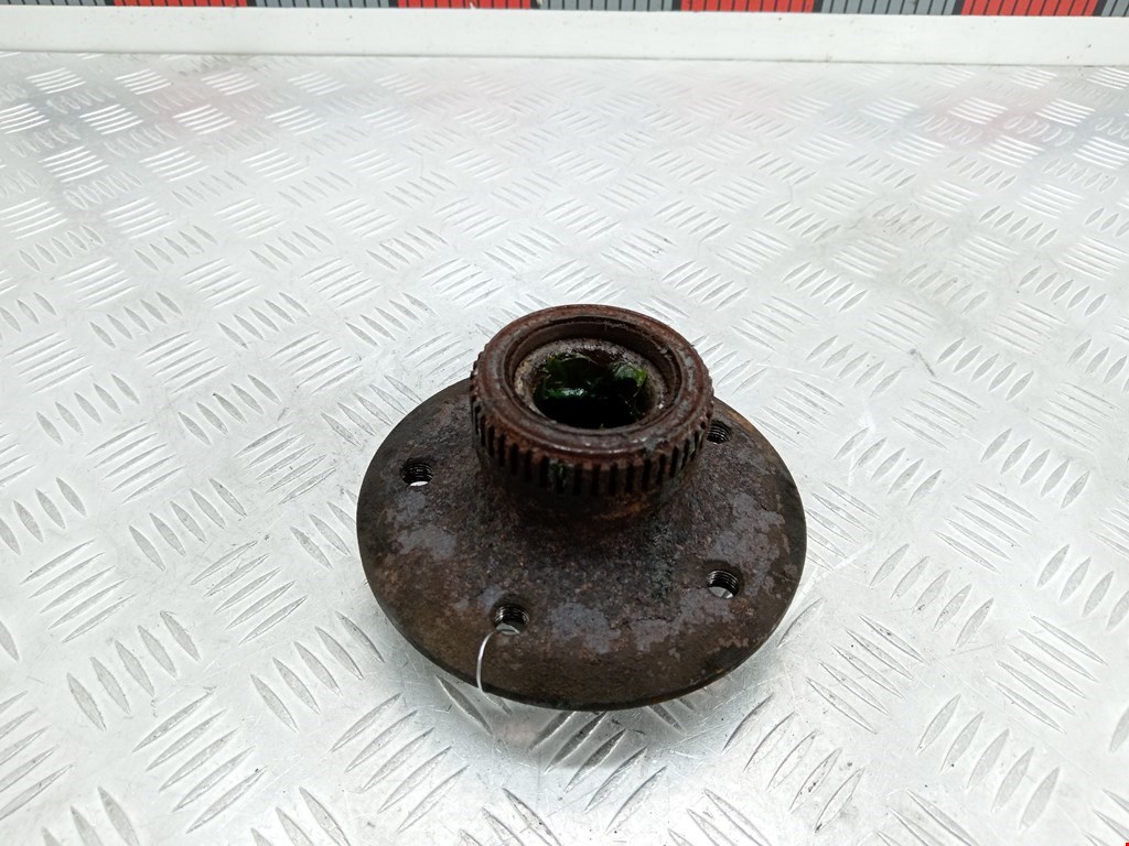 Ступица передняя правая MERCEDES-BENZ C-Class C-klasse W202 1993-2000