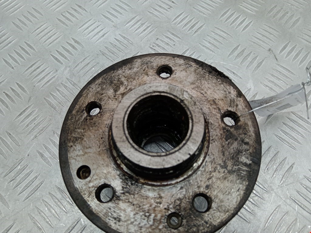 Ступица передняя левая MERCEDES-BENZ C-Class C-klasse W202 1993-2000