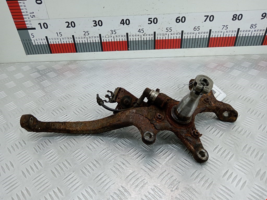 Ступица передняя левая MERCEDES-BENZ C-Class C-klasse W202 1993-2000