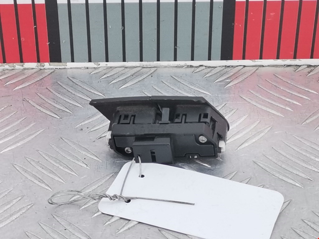 Кнопка центрального замка MERCEDES-BENZ R-Class W251 2005-2017